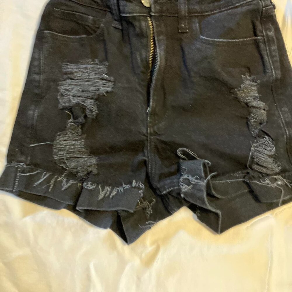Hollister Women’s Size 25 Black curvy ultra high-rise 3” stretch denim shorts